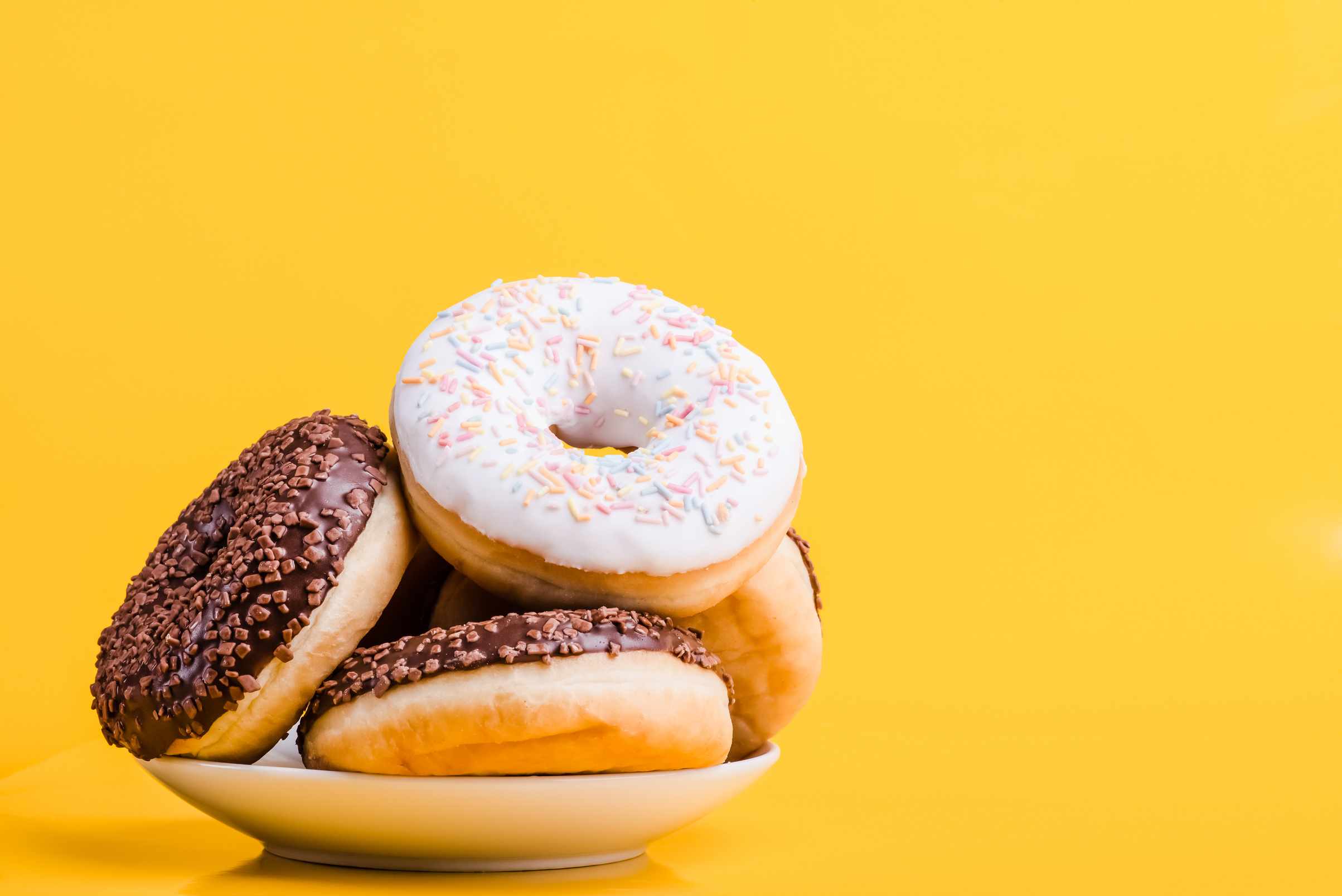 Donut. Sweet icing sugar food.